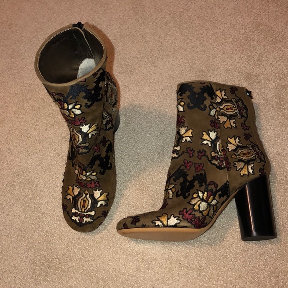 Isabel Marant Guya Embroidered Ankle Boots Sz 7 - Picture 2 of 8